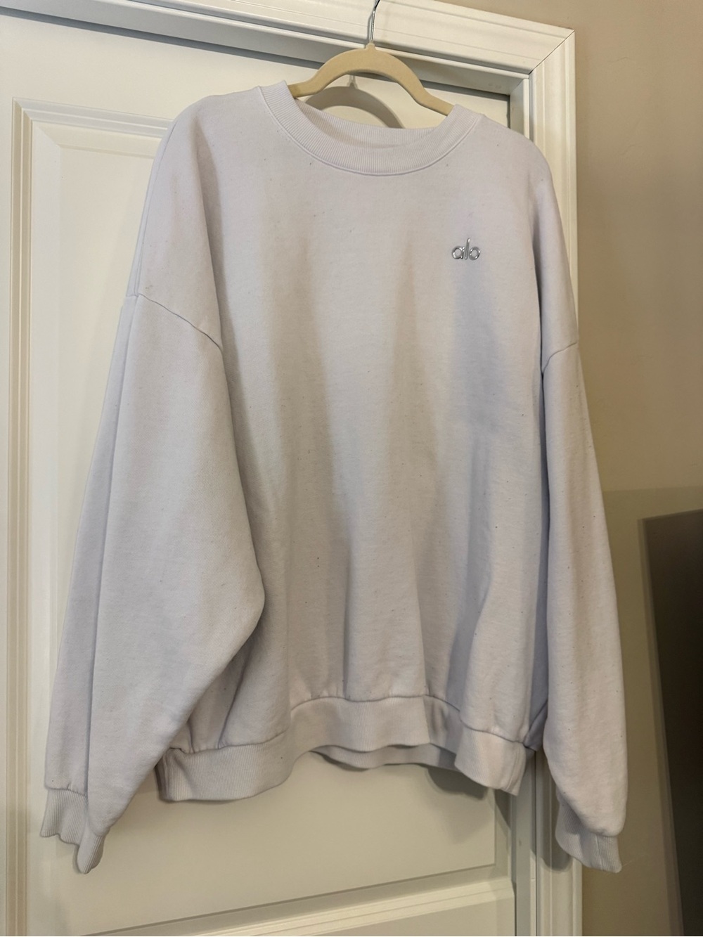 ALO Yoga Oversized Light Lavender Crew Pullover